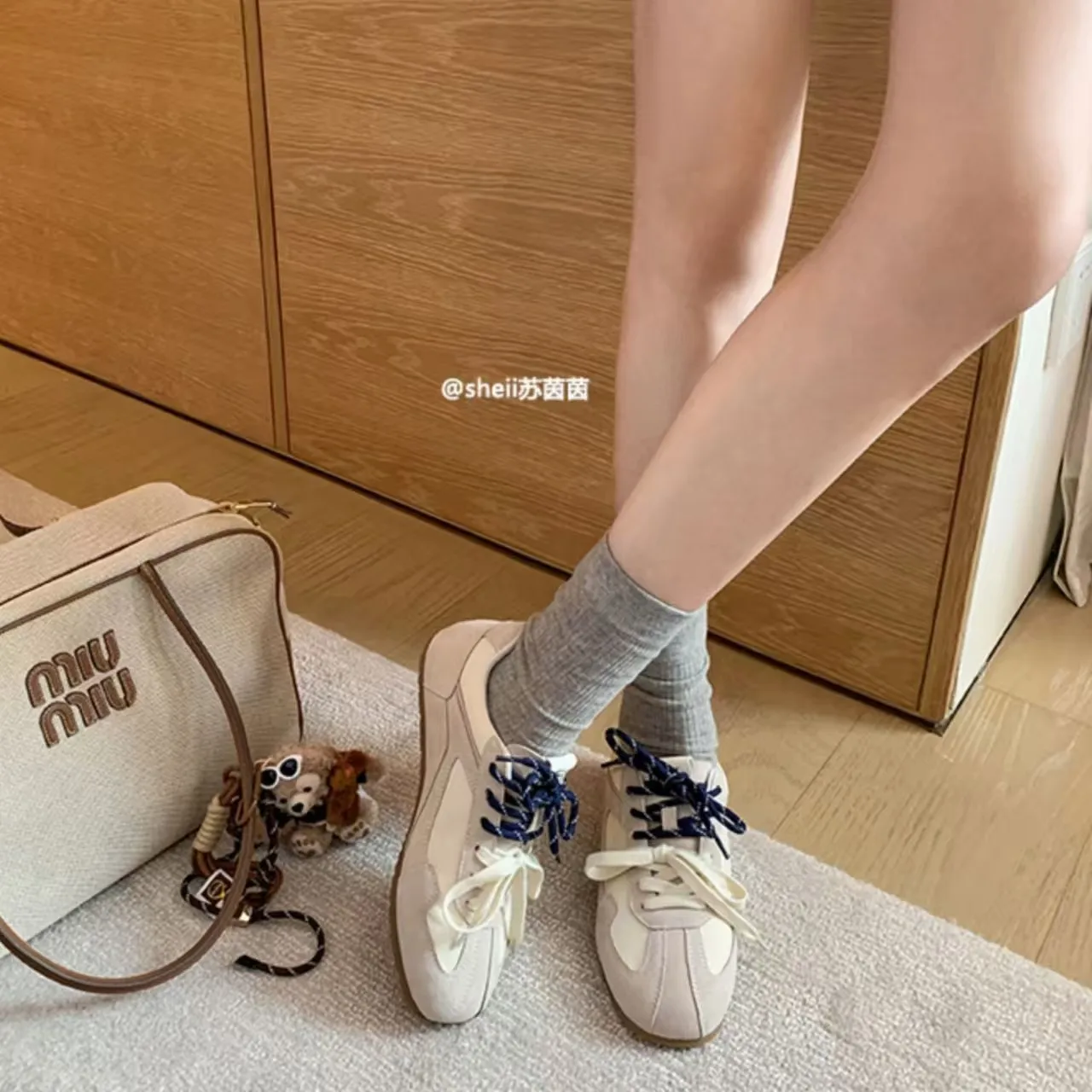 

Autumn New Women Casual Sneakers Running Shoes 2026 Trend Luxury Designer Shoes Lace-up Sports Cozy Loafers Shoes Zapatos Mujer