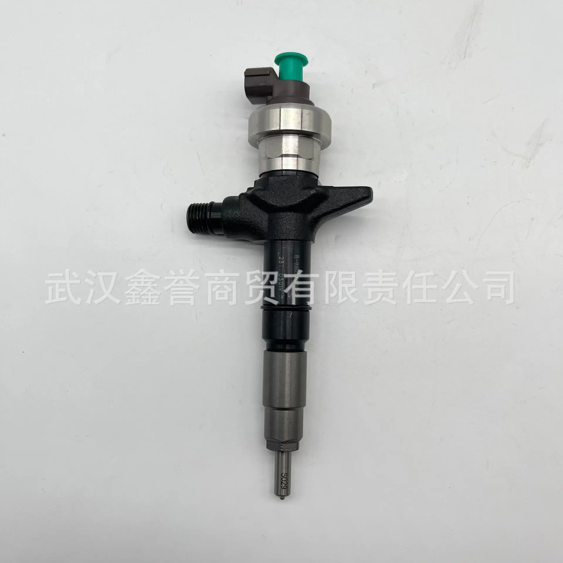 095000 -6100 8- 98055862 -0 مجموعة حاقن دينسو مناسبة لمحركات ديزل ايسوزو