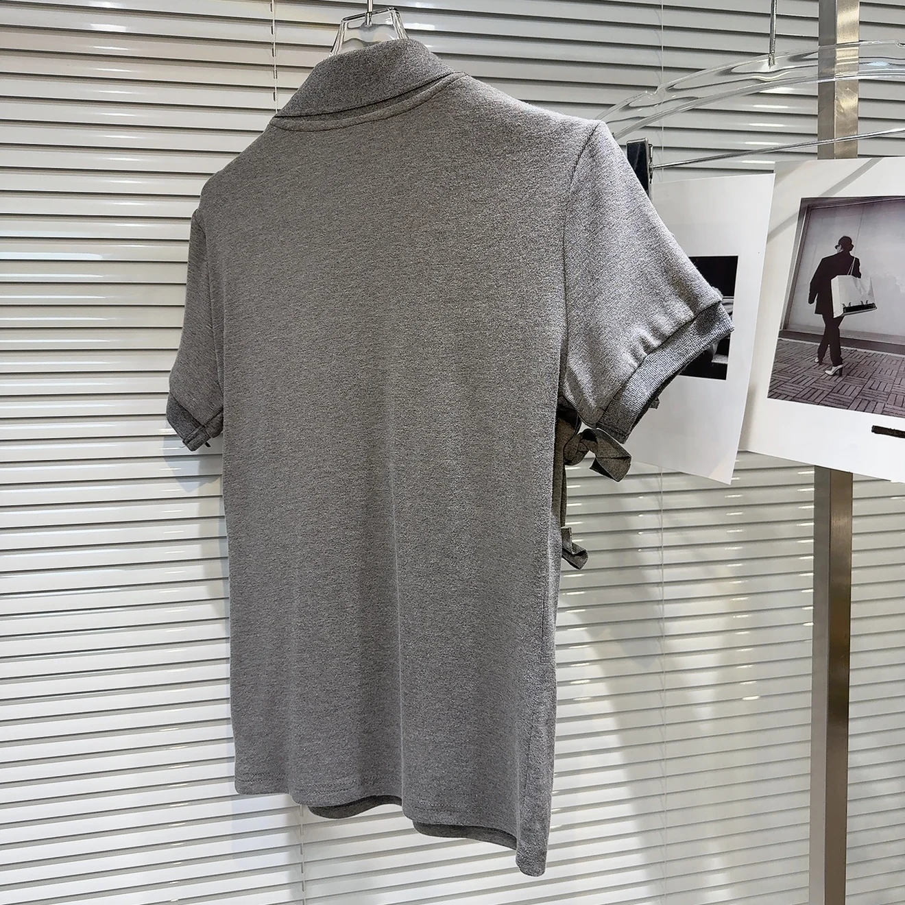 トレンディな結び目装飾のピュアカラー、またはSve、またはT-irt、女性用カジュアル、夏用吸汗性コットントップ