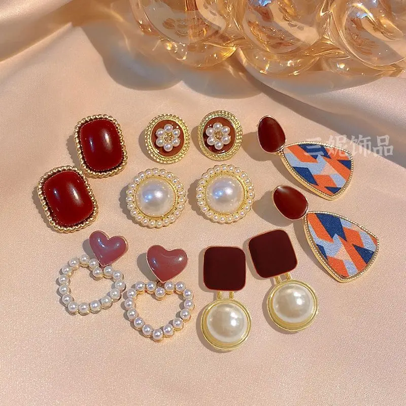 French Retro Wine Red Ear Clip Without Ear Hole, Socialite Pearl Earrings, 2024 Trendy Women\'s Ear Clip