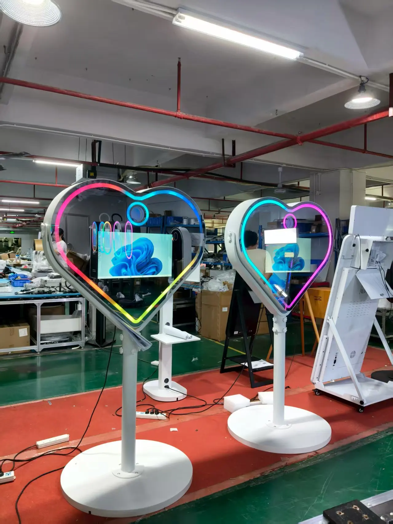 

/With Printer And Camera With Touch For Party And Event/Goog Quality Heart Shape Wedding Selfie Magic Mirror Photo Booth