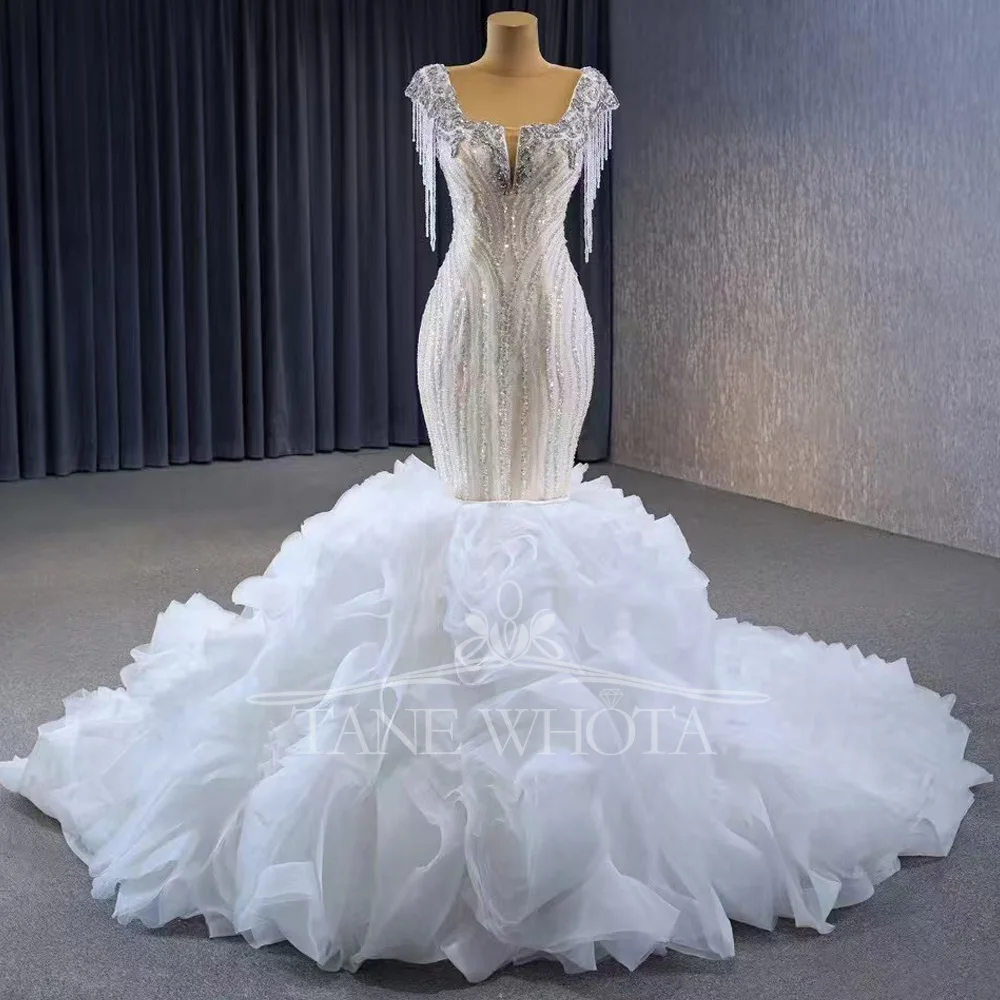 Luxury Crystal Sequined Beading Wedding Dress 2027 Square Collar Lace-Up Back Sheath Style Elegant Bridal Gown