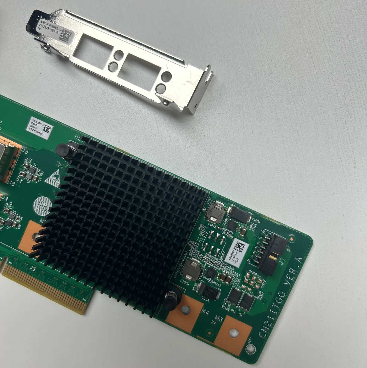 SP330 إنتل X710 ثنائي المنفذ 10 جيجابت بطاقة شبكة الألياف البصرية X710-DA2 10G SFP بطاقة الشبكة