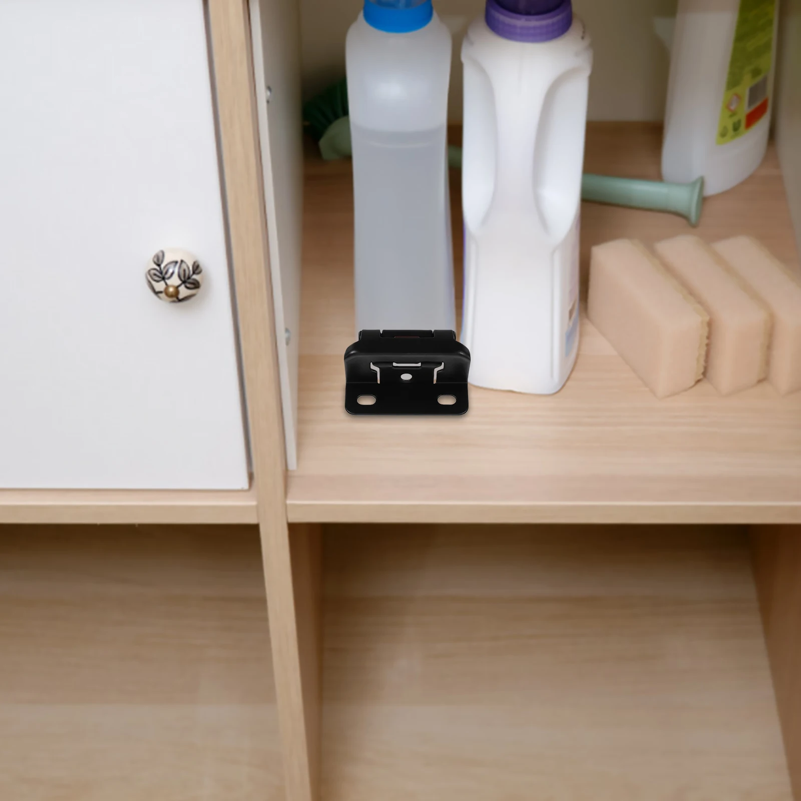 

BUGUUYO 4pcs RV Cabinet Hinges Kitchen Door Hinge Kit Self Closing Cold Rolled Steel Black