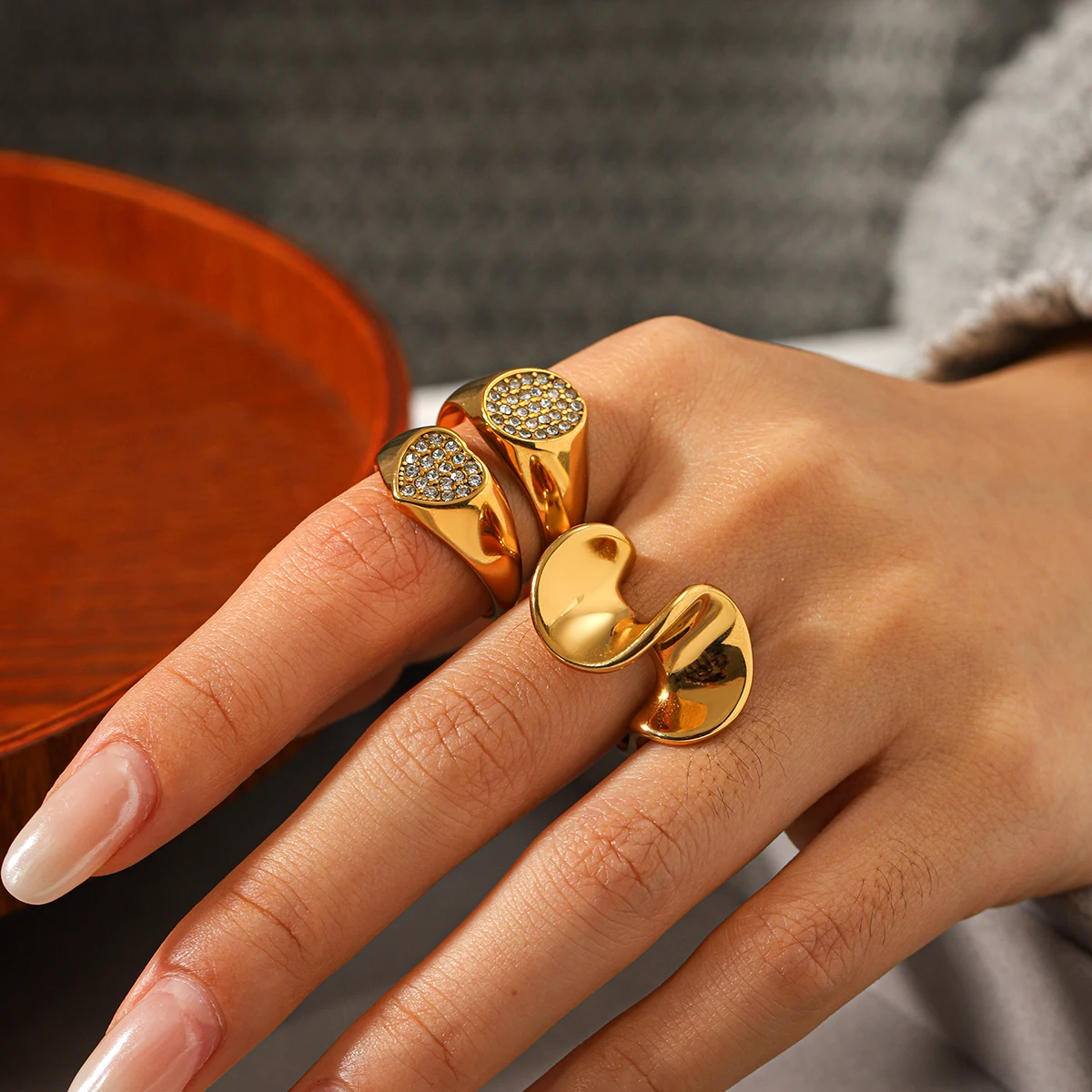 

Trendy Versatile Gold Plated Signet Ring Women's Minimalist Paved Zircon Finger Jewelry For Daily Party Birthday Gifts