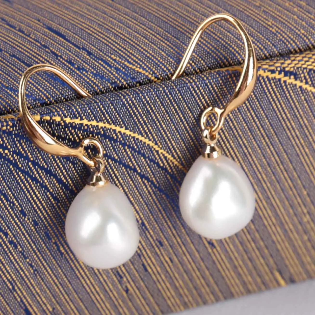 

10-11MM Natural White baroque pearl Earring 18k Ear Drop Party Hoop Dangle Eardrop Handmade Earbob Ear Clip-on