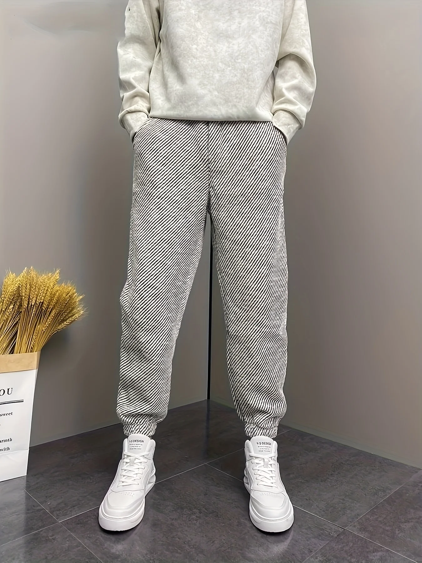 

Men's striped solid color ankle pants in autumn and winter, made of chenille material, outdoor warm sports pants, slim fit versa