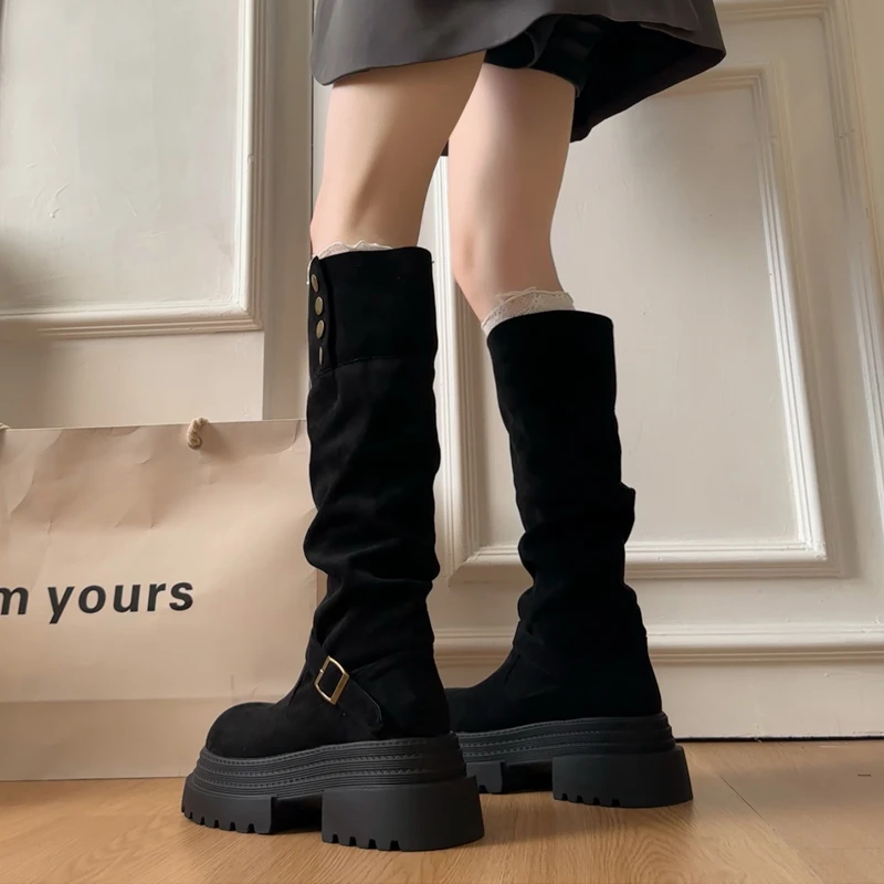 Retro Ruched Leather Long Boots for 2026 Winter, Fashionable and Versatile Style Round Head Platform Thick-soled Women's Boots