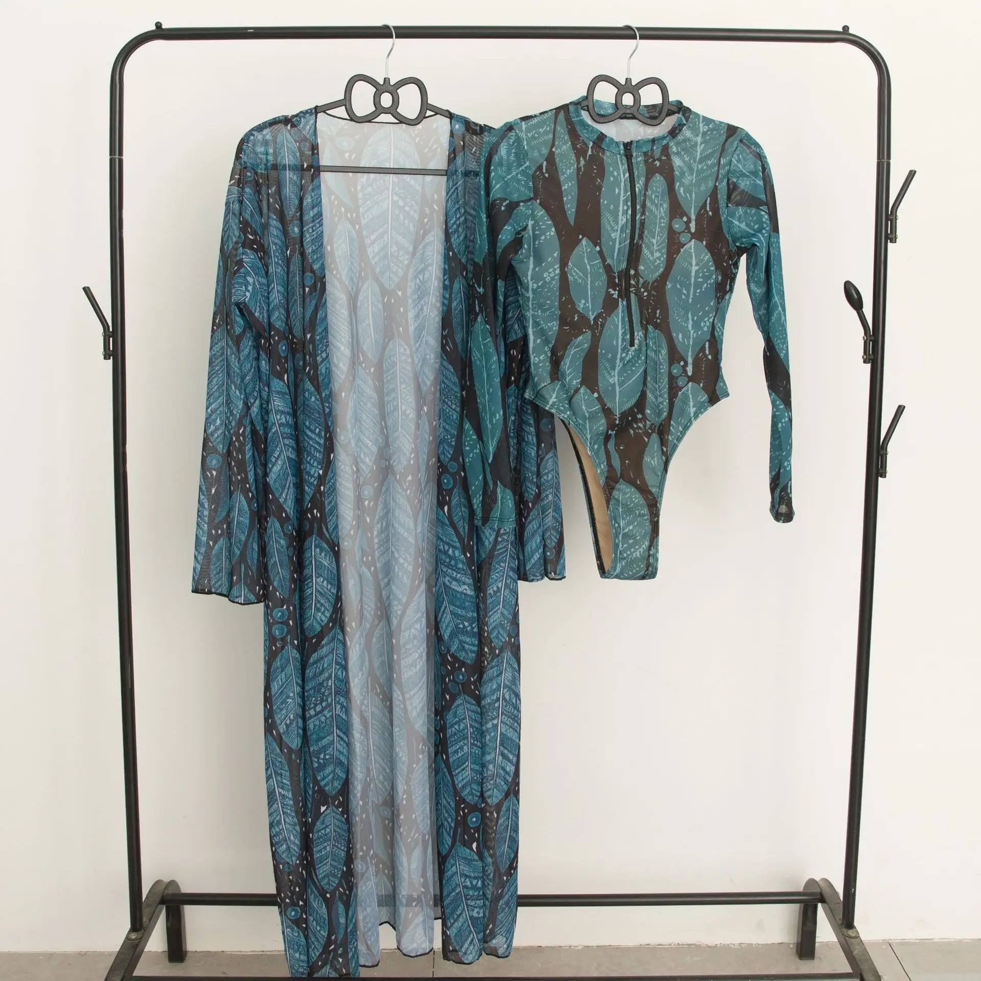 

2026 Long Sleeve Sheer Sun Protection One-Piece Set Swimsuit Women Sexy Rash Guard Swimwear Bodysuit Beachwear with Cover Up