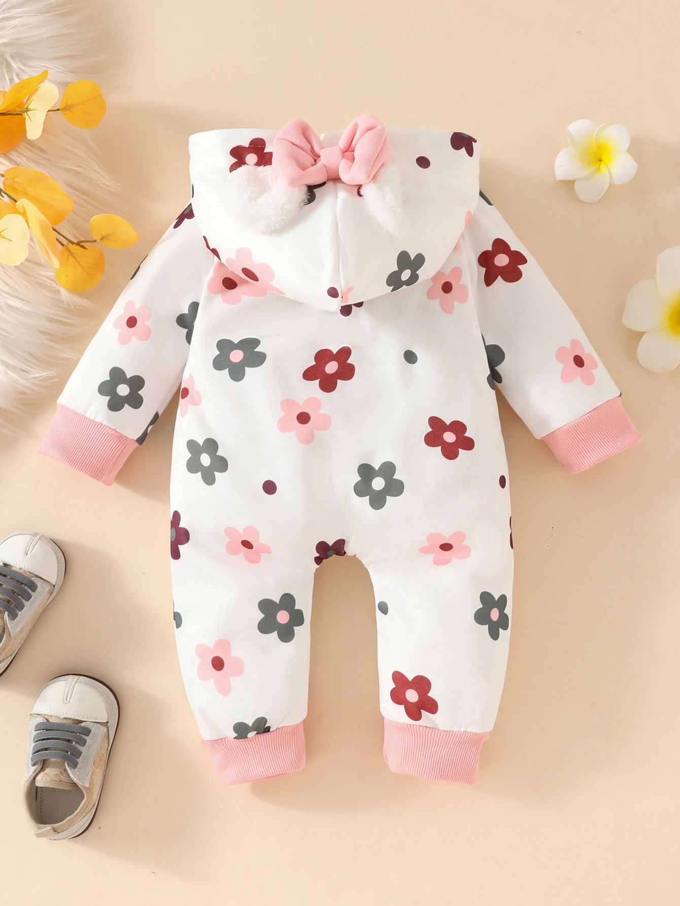 Newborn Baby Girl Autumn and Winter Sweet Casual Cute Comfortable Soft Stereo Plush Bow Hooded Toddler One-Piece Long Crawl Suit