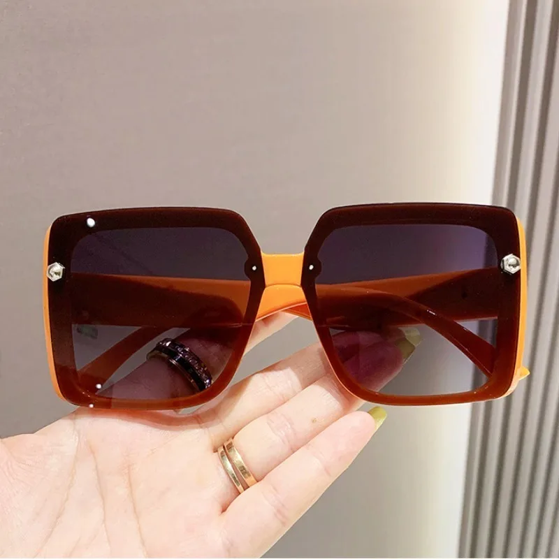 Vintage Damen-Sonnenbrille für Damen, quadratische Retro-Sonnenbrille, Sonnenbrille mit großem Rahmen