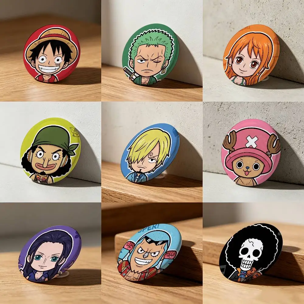 ONE PIECE LUFFY ZORO Laser Diamond Texture Button Pins Tinplate Brooches Cartoon Creative Badge For Backpack Clothes Decor