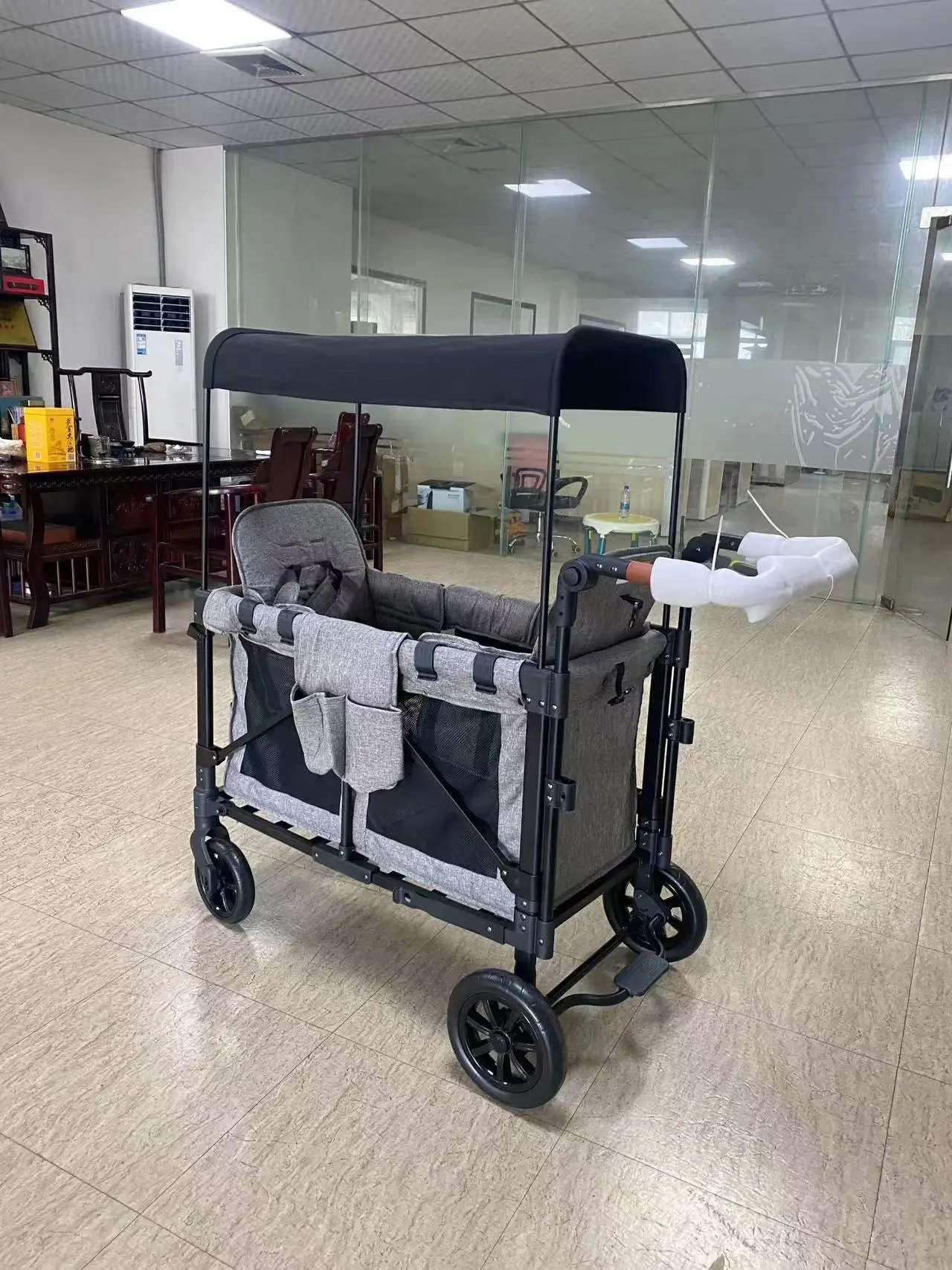 2026 Cu-stomizable Sample Wholesale Folding Portable Garden Children's Travel Cart Camping Outdoor Handcart