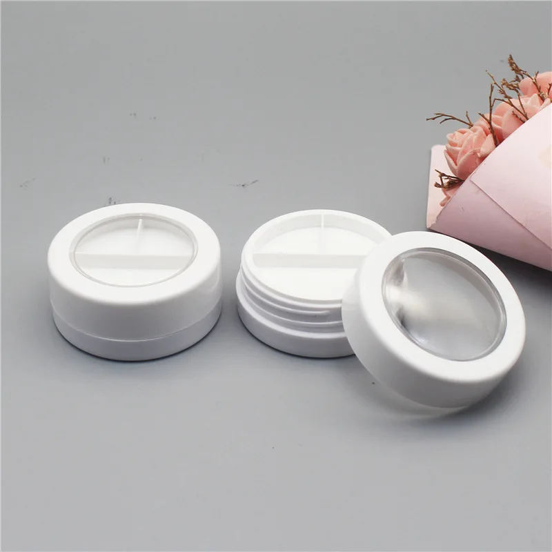

100pcs 3 Grids Empty Eyeshadow Palette Eye Makeup Storage Dish For Women Girls Makeup Beginners DIY Eye Shadow Storage Box Tool