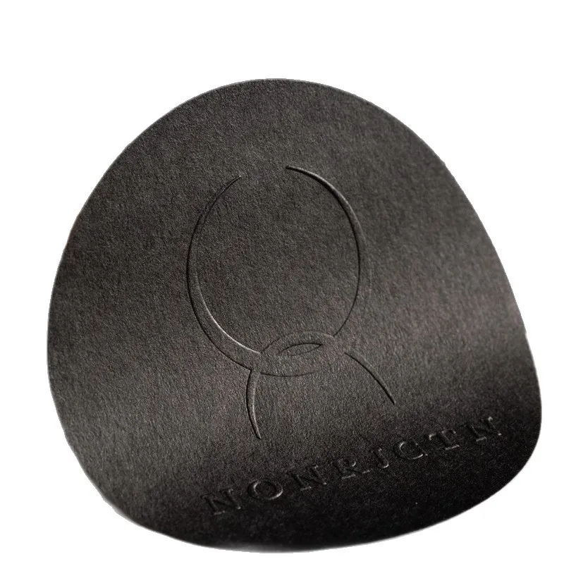 

Индивидуальные черные текстурированные бумажные наклейки с тисненым логотипом, роскошные подарочные наклейки для упаковки и декора с вашим дизайном