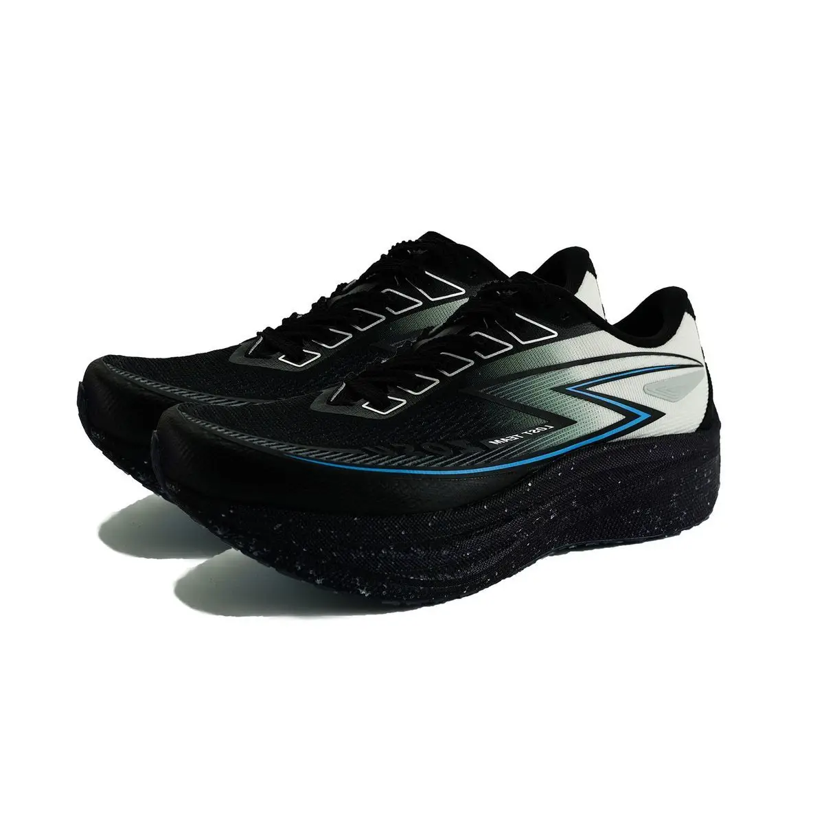 2025 Summer New Mesh Ultra-Light Professional Running Shoes Sports shoes, lightweight, breathable, shock absorption