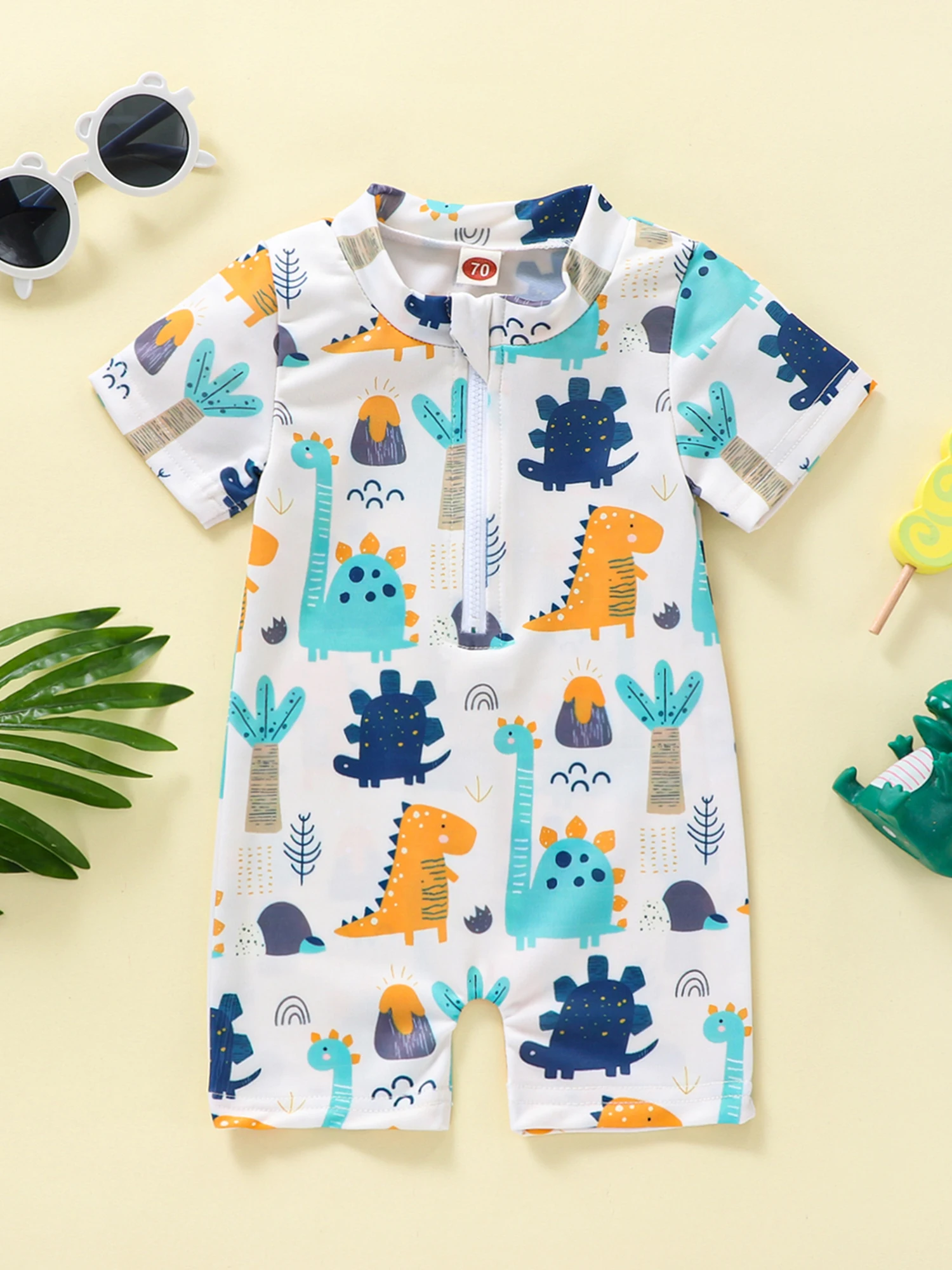 Children s Boys Summer Swimsuit with Fun Cartoon Shark Print Short Sleeve Zipper Rash Guard Jumpsuit for Beach Pool Party Wear