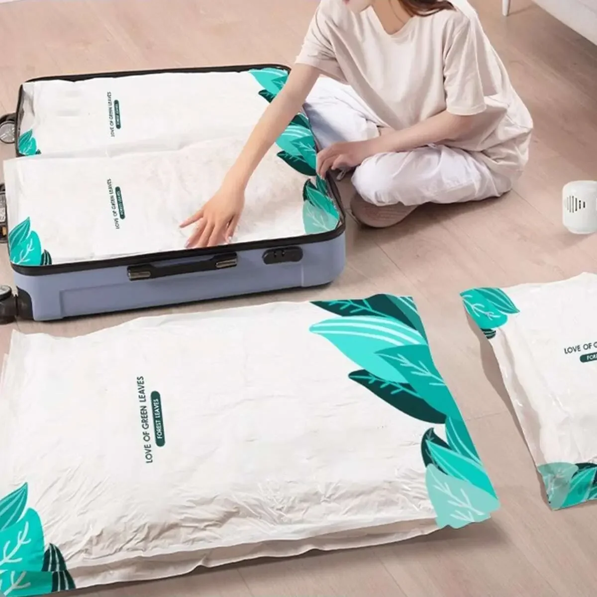 1PC-Reusable Vacuum Storage Bag Travel Clothes Blankets Comforters Compression Space Saving and Special for Hand / Electric Pump