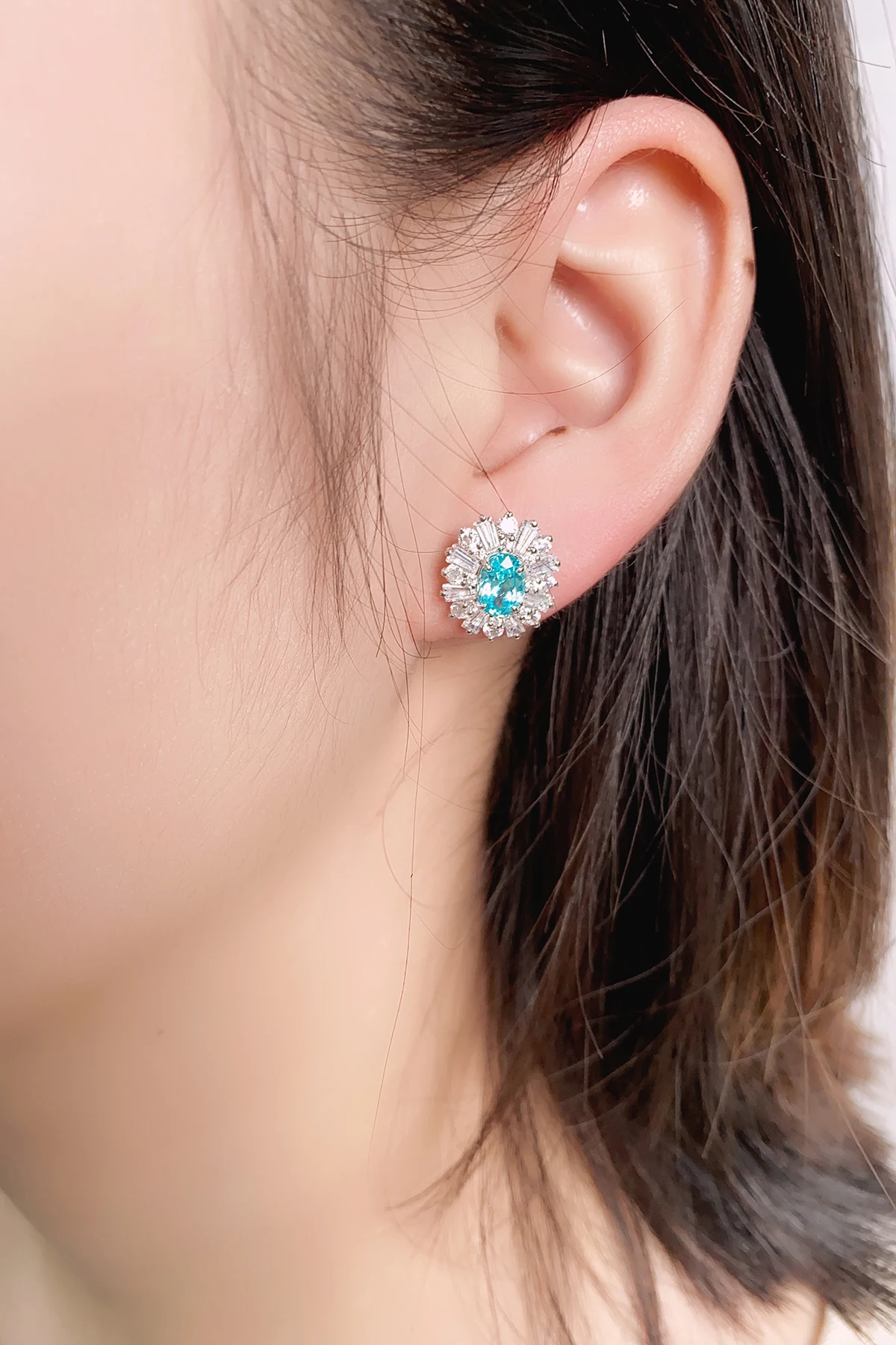 Fresh Flower Shape Lab Grown Paraiba Gemstone Jewelry Earring Studs Classic Simple Design For Women Wear Sterling Silver 925