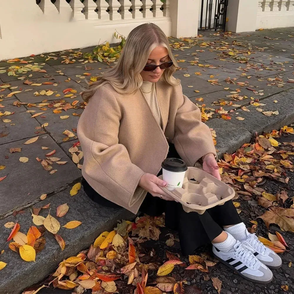 طقم جاكيت نسائي قصير غير متماثل كاجوال ، رقبة حرف V ، تنورة صغيرة فريدة ، موضة عتيقة ، أنيقة ، أحادية اللون ، بداية الخريف ، جديد ،