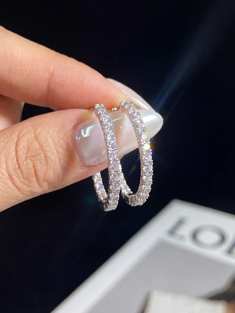 Luxuriöse, vollständig mit echten, runden Moissanit-Diamanten besetzte Hochzeitsohrringe für Damen, ein modisches Geschenk, ideal für den täglichen Gebrauch, origineller, trendiger Schmuck. – Detail 3