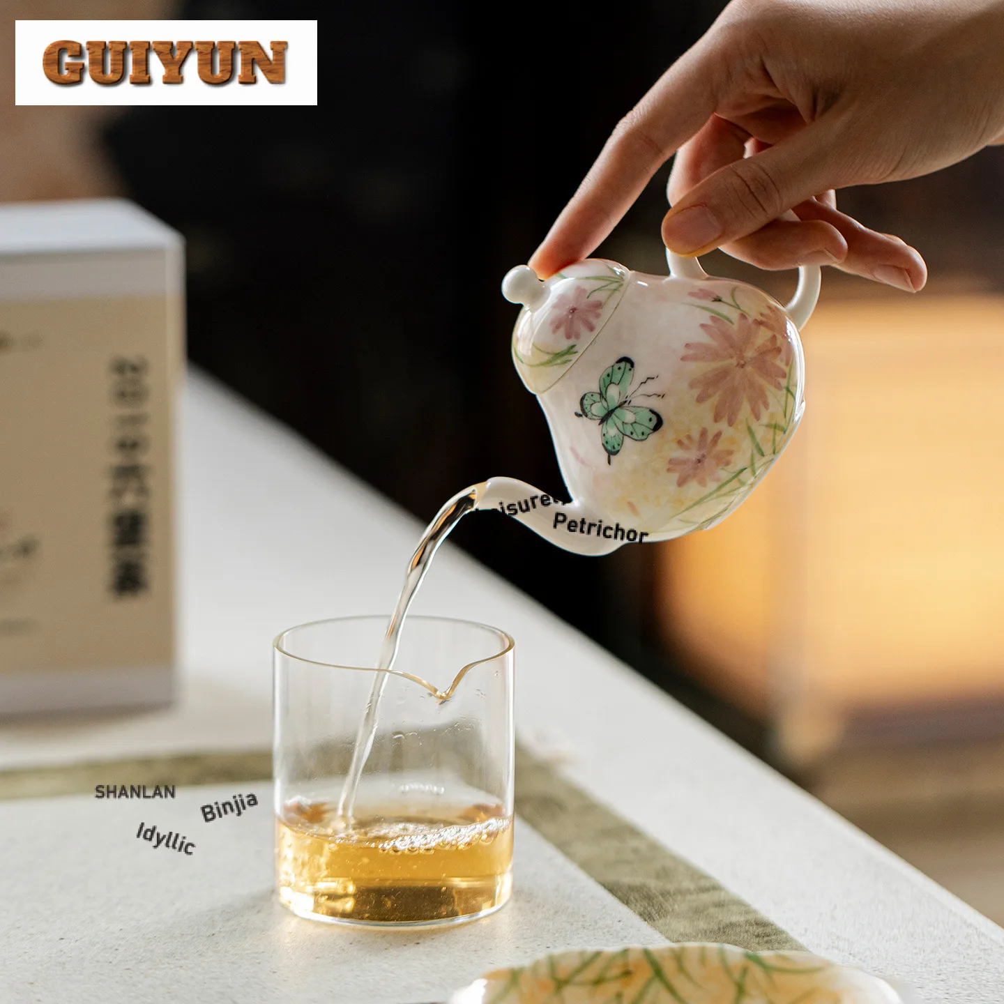 150ml Hand-painted Blue Flowers Teapot Antique Tea Infuser Pot Tea Soaking Kettle With Filter Tea Items Accessories Ornaments