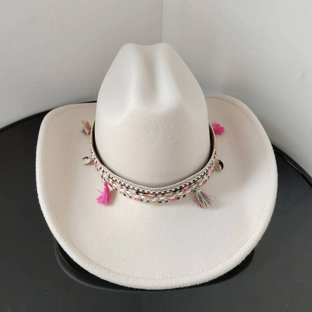 Classic White Western Cowboy Hats for Men and Women Jazz Cocked Cowboy Hat Rose Red Belt Accessories Big Brim Panama knight Hat