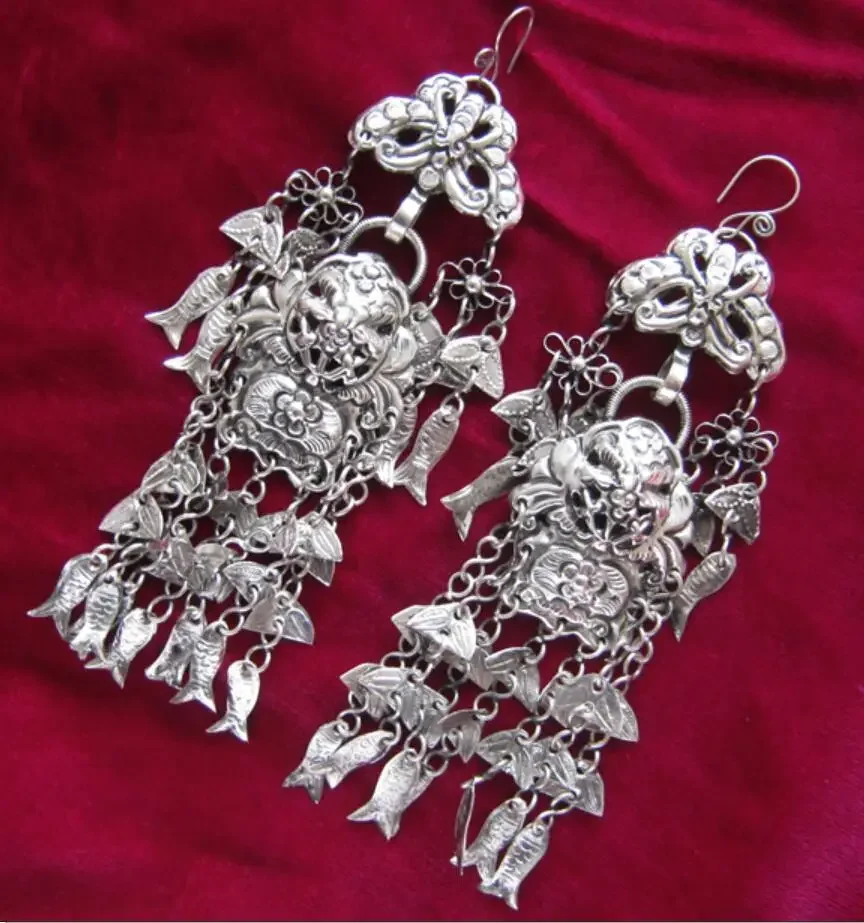 

Ювелирные изделия в этническом стиле, длинные серьги с кисточками в форме рыбки, серебряные серьги ручной работы Мяо, властные серьги Мяо с преувеличенной атмосферой