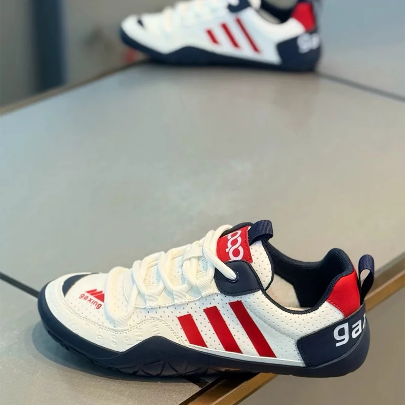 

2025 New Men's Board Shoes,sneakers,skate shoes,Casual Shoes Cushioned Elegant Street-Style Lightweight Boost Outdoor Non-Slip