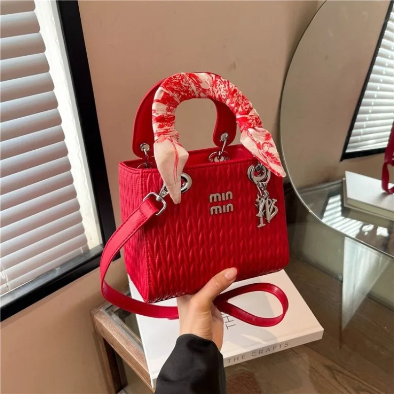 

Elegant Boarding Pass Holder Bag For Women Flight Document Organization For Efficient Airport Transit