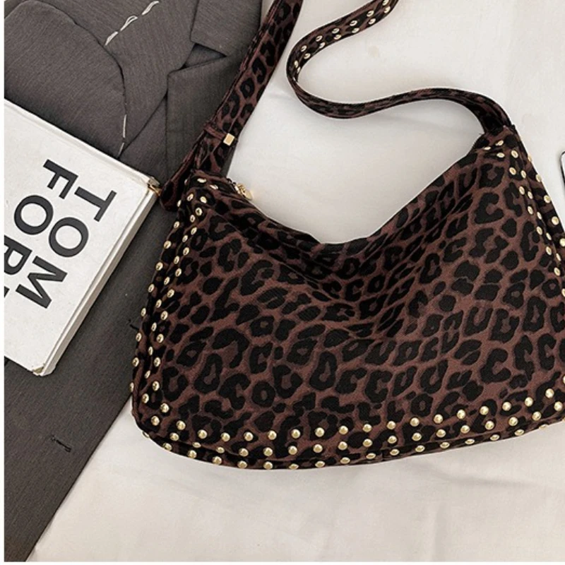 

Новые ретро сумки через плечо для женщин, модная сумка через плечо с леопардовым принтом, повседневные универсальные сумки-джокеры большой вместимости для путешествий
