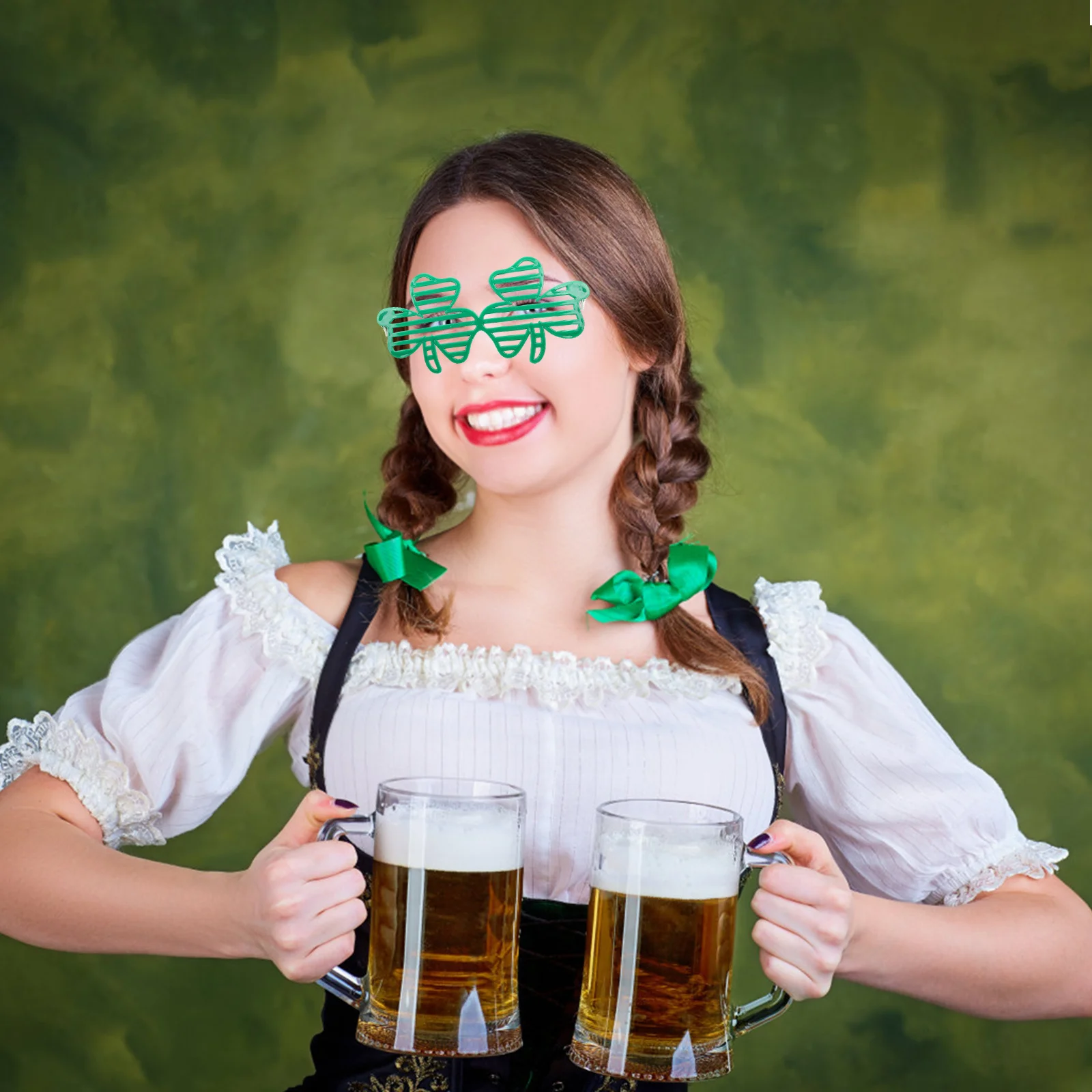 2 Buah Kacamata Clover Shamrock Aksesoris Irlandia Dekorasi Foto Festival Plastik Patty Day St. Patricks