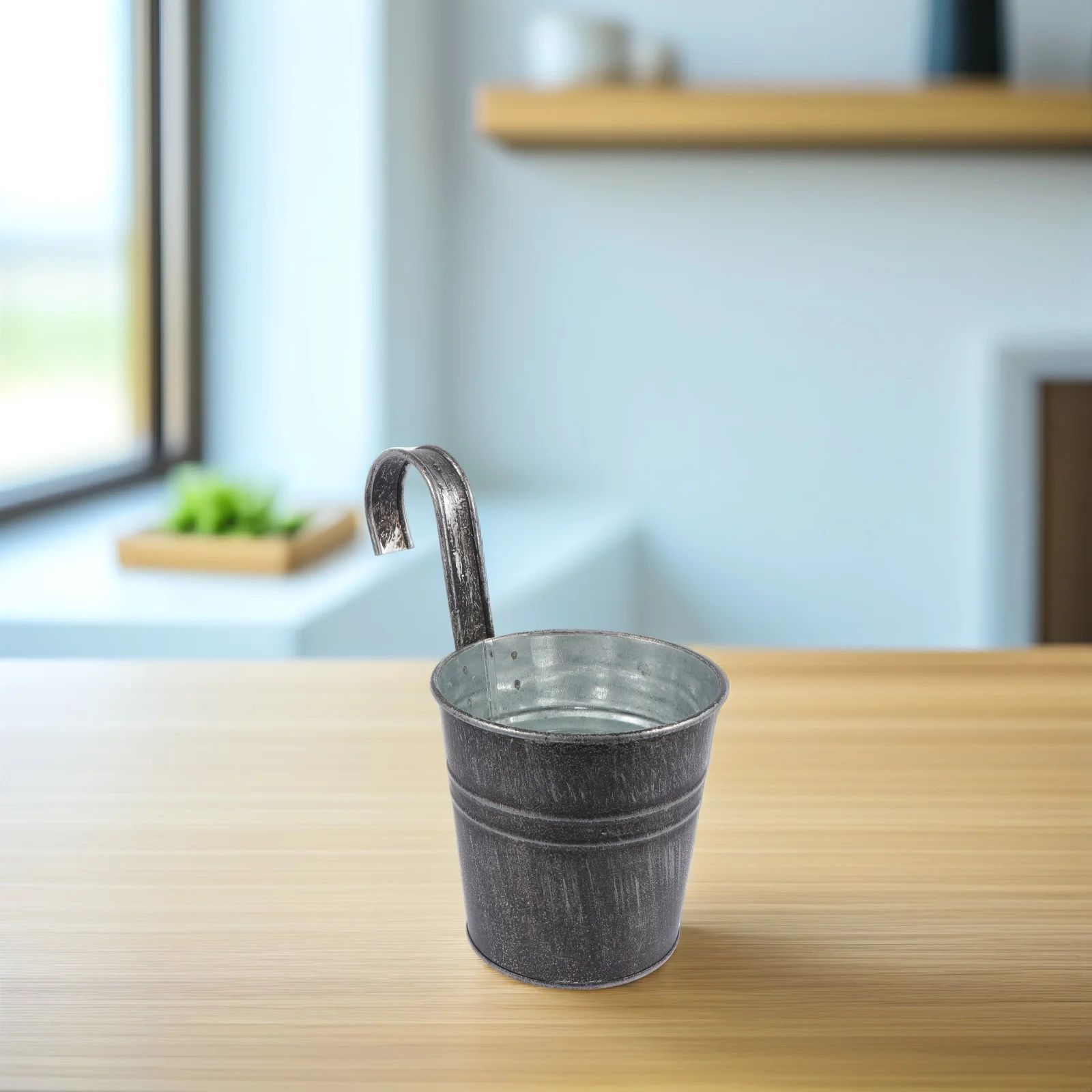

Rustic Wall Hanging Flower Pot Deep Gray Retro Tin Planter Drainage Detachable Hook Suitable for Succulents Desk Storage Barrel