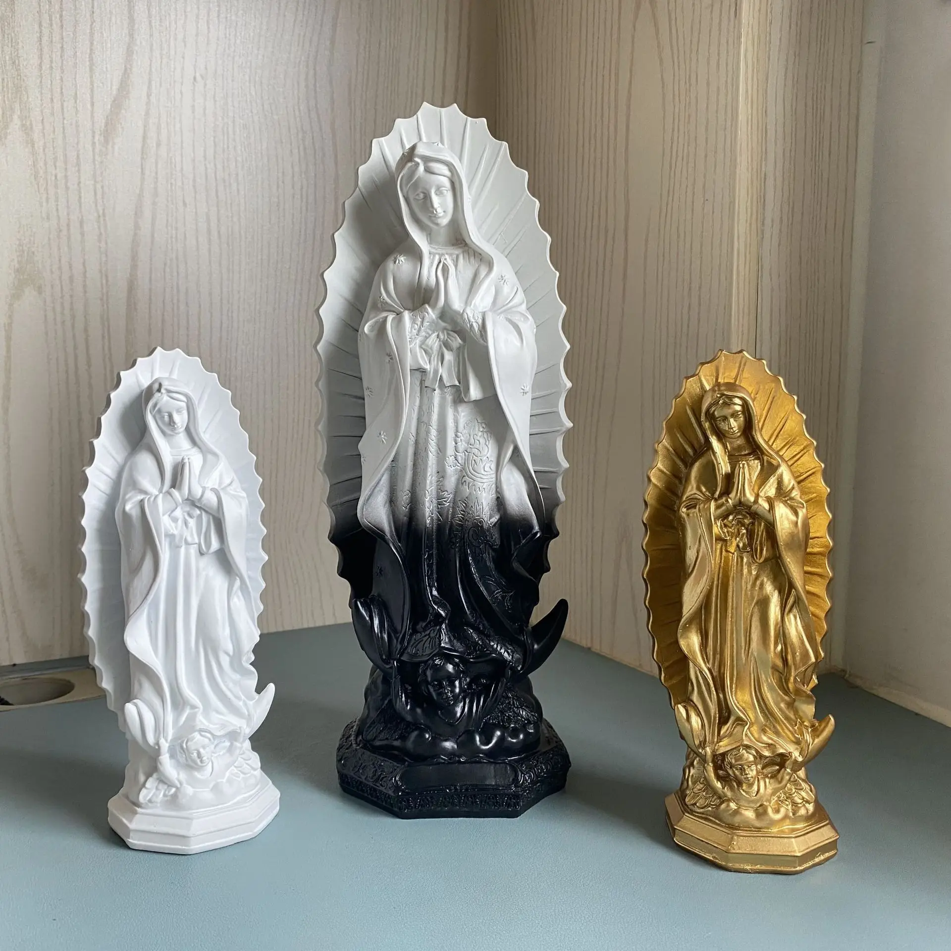 Mexican Virgin Mary Figurine Our Lady of Guadalupe Statue Catholic Statue Resin Crafts Christmas Decoration Home Table Ornament