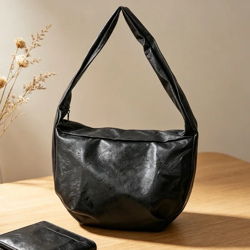 

New Fashion Crossbody Bag Men Large Capacity Hobos Shoulder Bags Men Luxury Soft Leather Crossbody Dumpling Bag Male Sling Bags