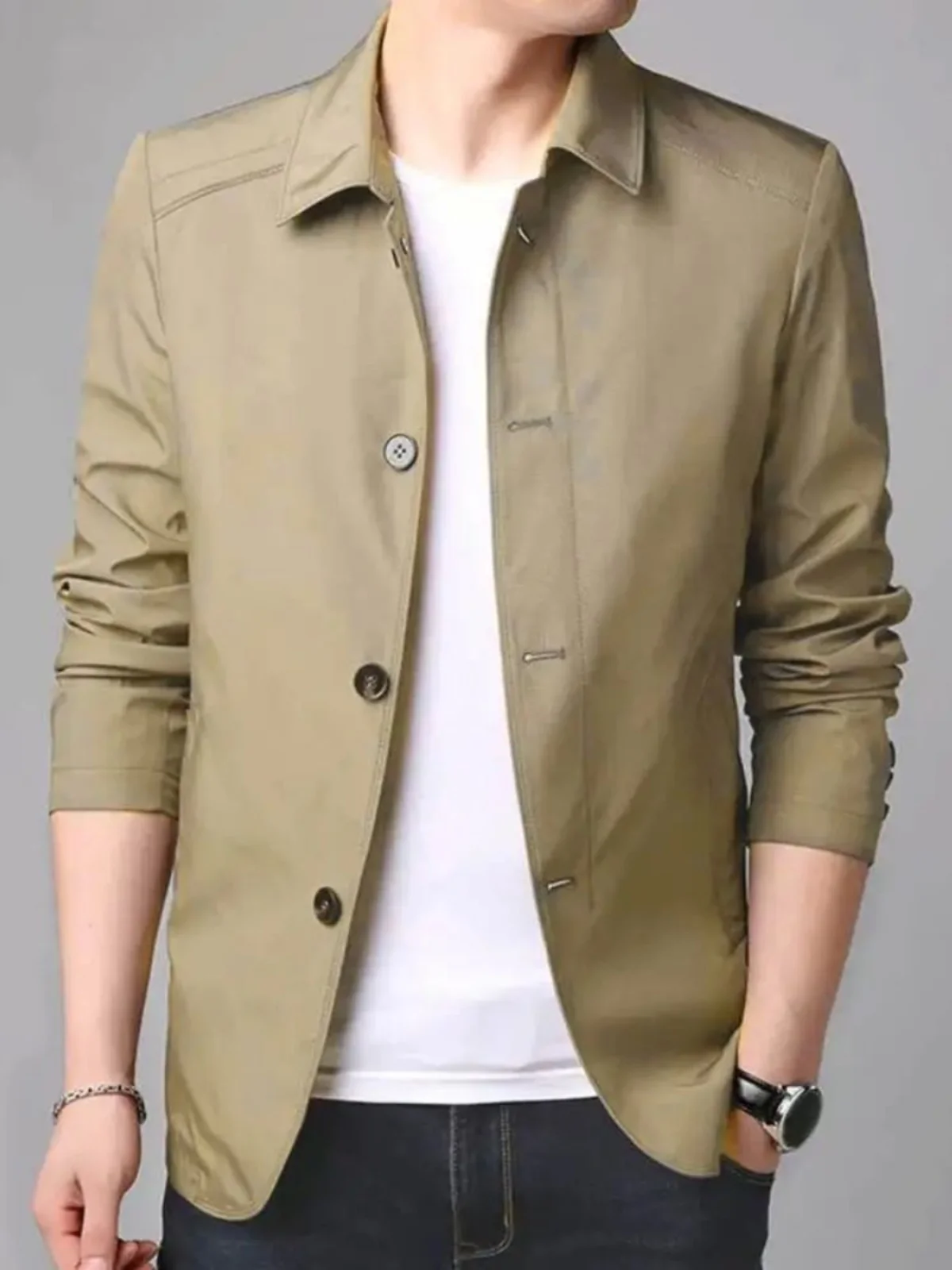 Męska koszula z kołnierzykiem, zapinana na guziki, casualowa, luźny krój, długi rękaw, regularna długość, zapinana na jeden guzik, odzież wierzchnia.