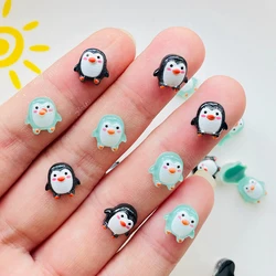 Mini pingüino de resina serie de 50 piezas, figuritas de piedra de espalda plana, joyería DIY, álbum de recortes de boda, accesorios de manicura, 9mm, nuevo