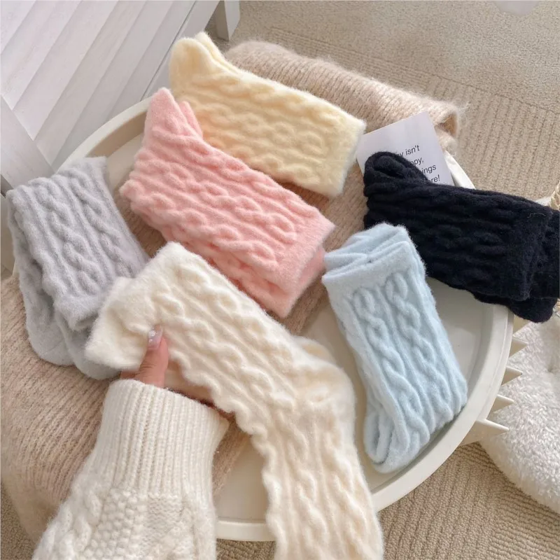 Women's Autumn Winter Socks Thick Warm Mid-tube Socks Solid Color Simple Vertical Stripe Funny Sock Fleece Warm Home Floor Socks