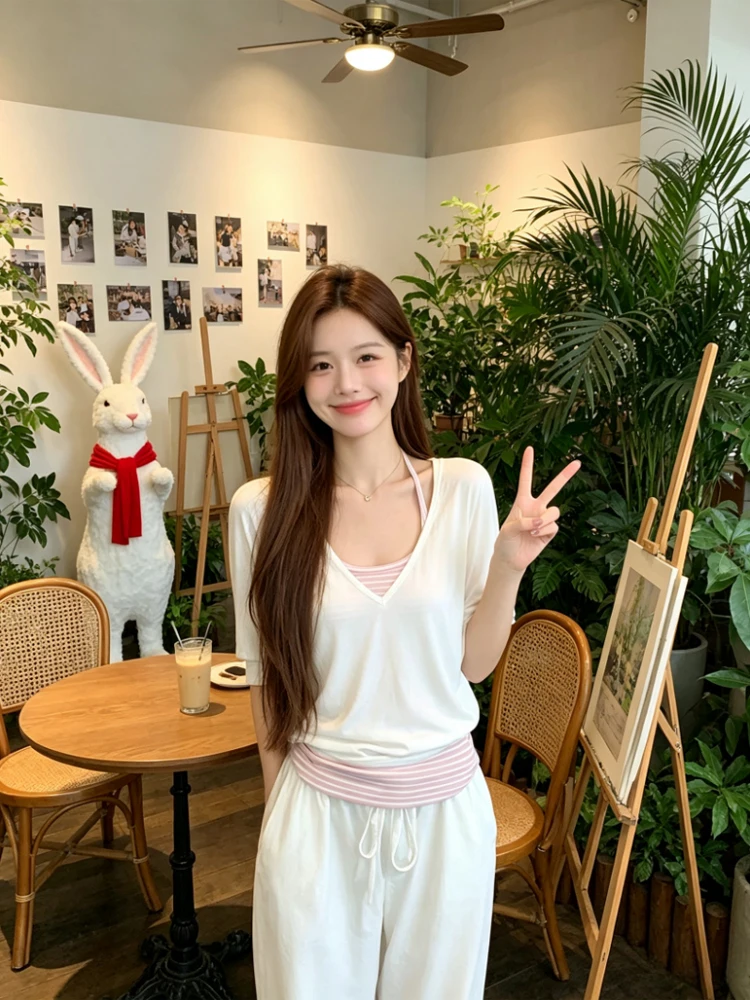 

Loose Fit V-Neck T-Shirt And Halter Neck Vest Striped Summer Fashion Set Women's Five-Quarter Sleeve Layering Top And Bottom