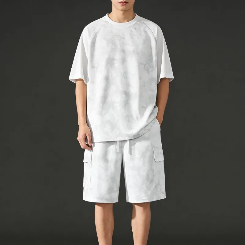 

Two Piece Set for Men Contrast Color Short Sleeve Tee with Drawstring Shorts Summer Wear Comfortable Loose Fit Street Style