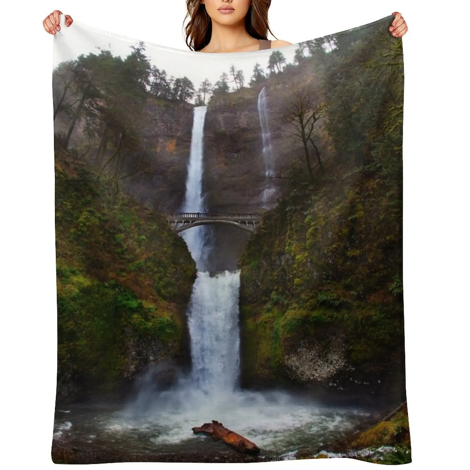 

Multnomah Falls Oregon - Woodland Waterfall Throw Blanket for babies Winter beds Single manga Blankets