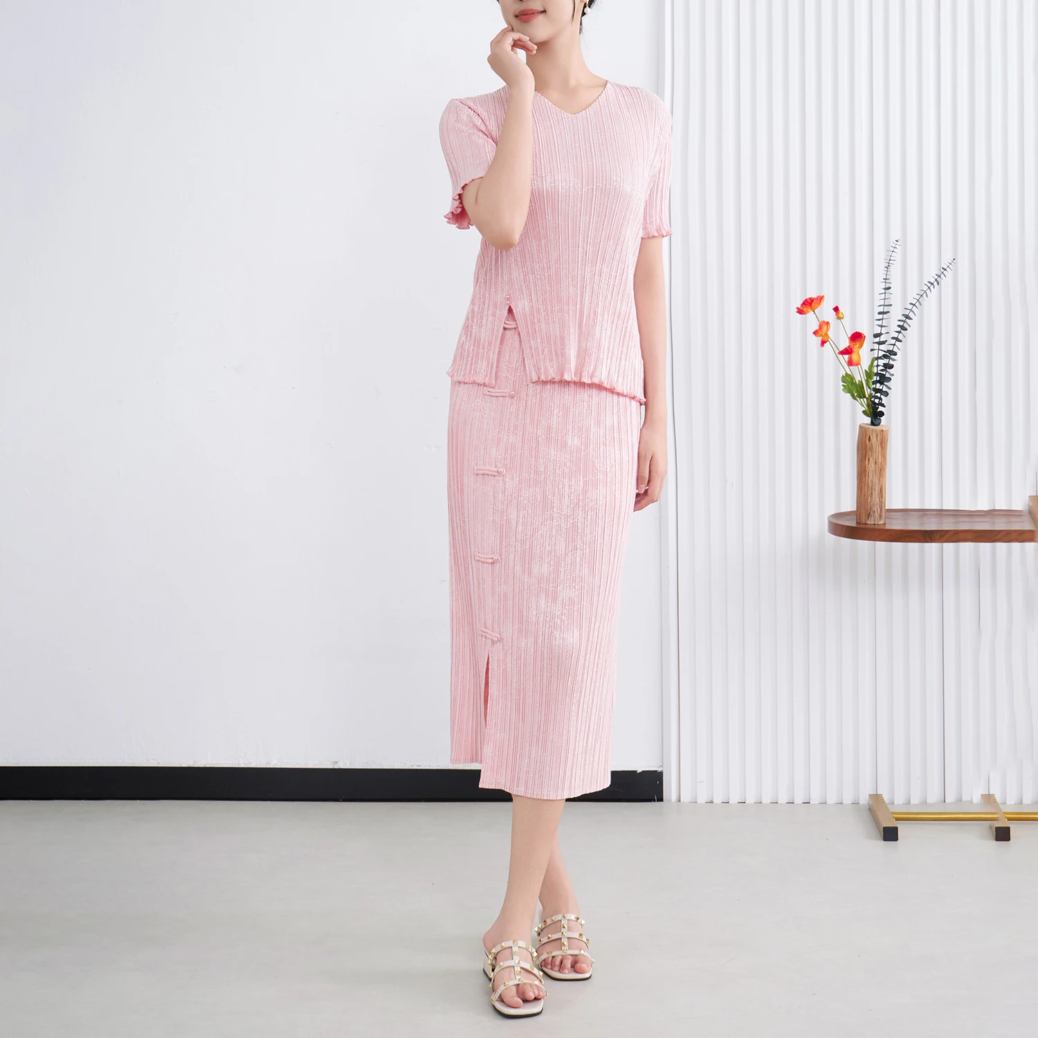 2025, Sommer-Neues Miyake-Plissee-Set für Damen, lässiges zweiteiliges Outfit mit chinesischem Vintage-Stil, Hemd und Rock