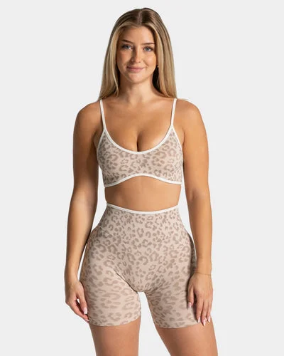 LOGO High‑quality yoga bra and shorts,soft stretch fabric Drying Sexy Peach Yoga Pants Running Sports Fitness Three-Point Design