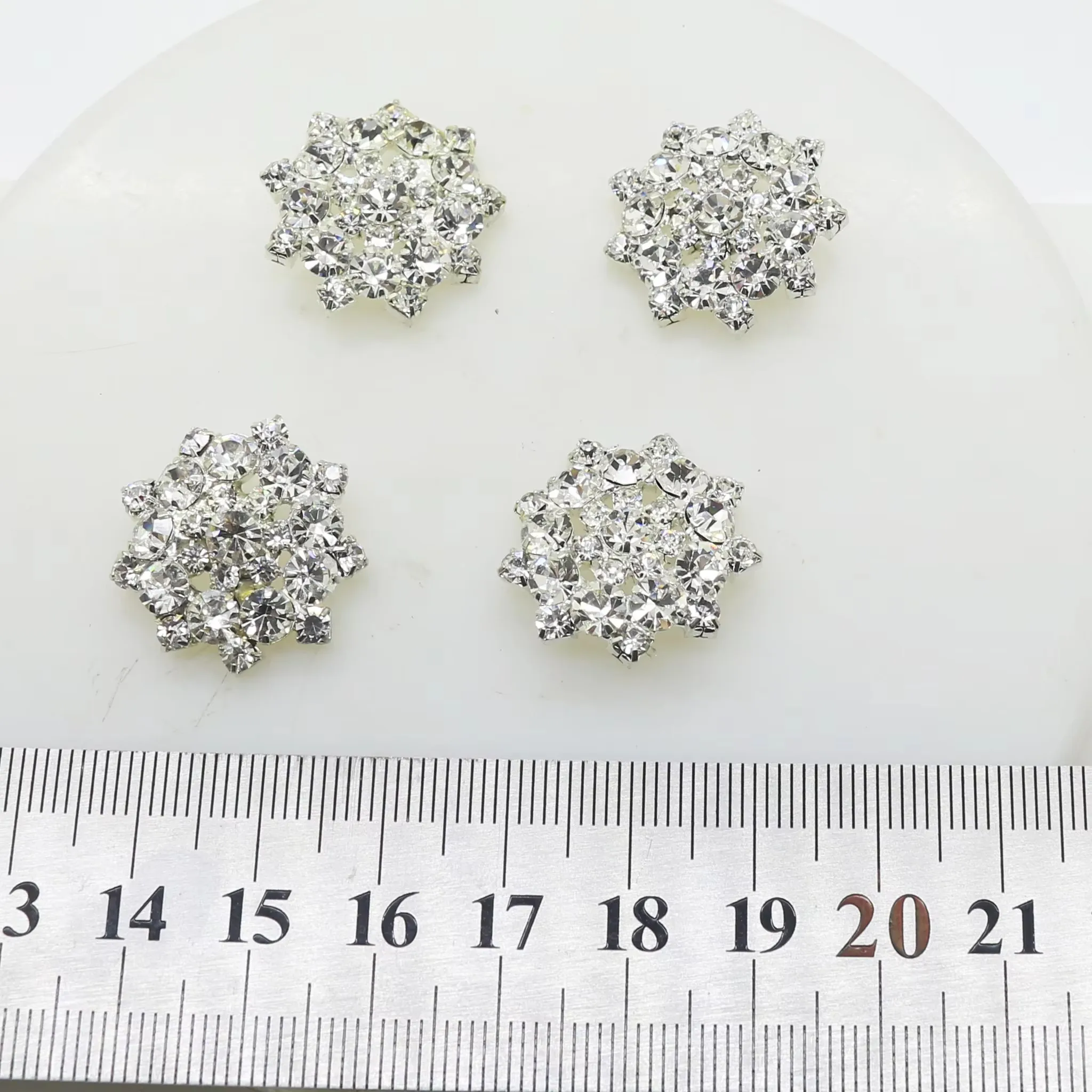 Tynuomi-衣類用の透明なラインストーンメタルとシルバーボタン,セーターコートの装飾,ボタン,diyアクセサリー,21mm,10個