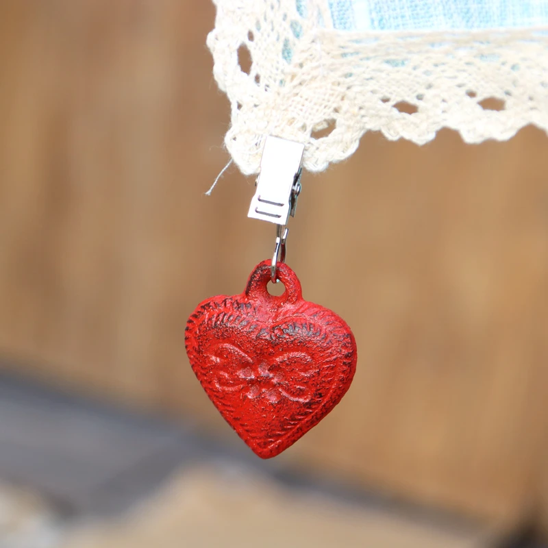 

Heavy Cast Iron Tablecloth Weights Clips Set Of 4 Red Hearts Rustic Owl Hand Colored Starfish Rooster Cow Duck Sheep Ornaments