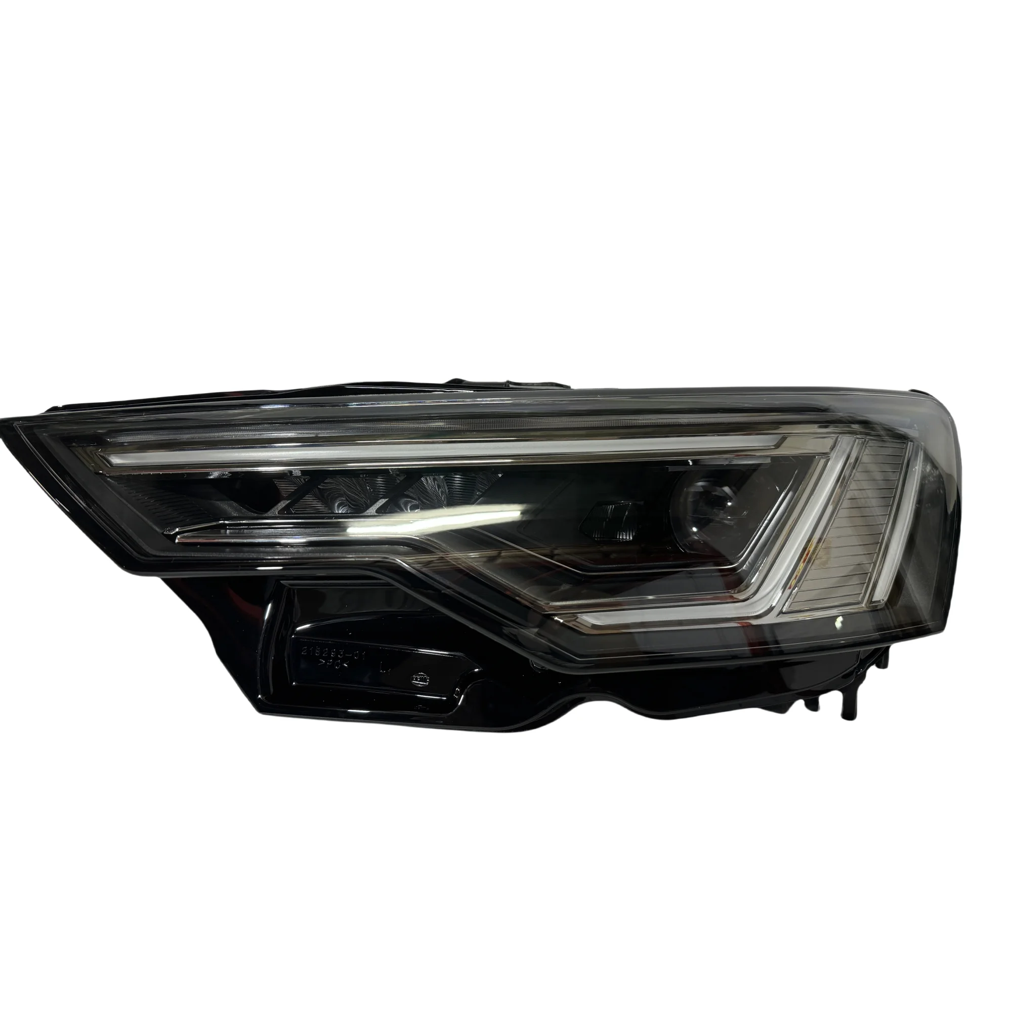 

Fit For Audi A6 Headlight 2019-2025 Audi A6 C8 Headlight Audi A6 LED Headlamp Low Configuration European Version Plug And Play