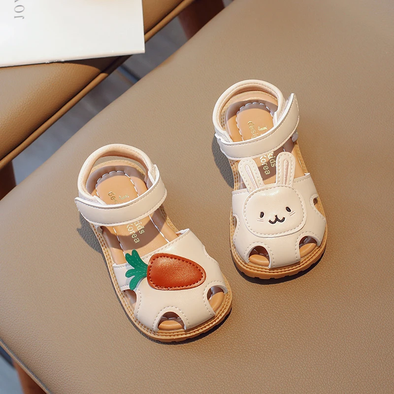 Summer Toddler Girls Sandals Cute Cartoon Rabbit Carrot Children Flat Sandals 2024 New Kids Causal Hollow-out Beach Shoes Soft