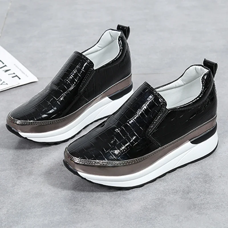 2022 Autumn Hidden Heels Sneakers for Women Slip-on Platform Vulcanize Shoes Woman Plus Size Pu Leather Non-slip Loafers Shoes