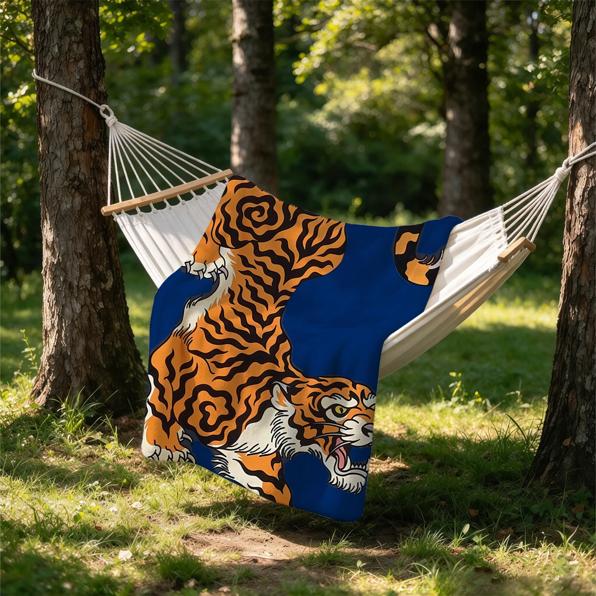 Tiger Illustration Flannel Blanket Warm Soft Halloween Christmas Couch Warm Cozy Decorative Decor Gift for All Season