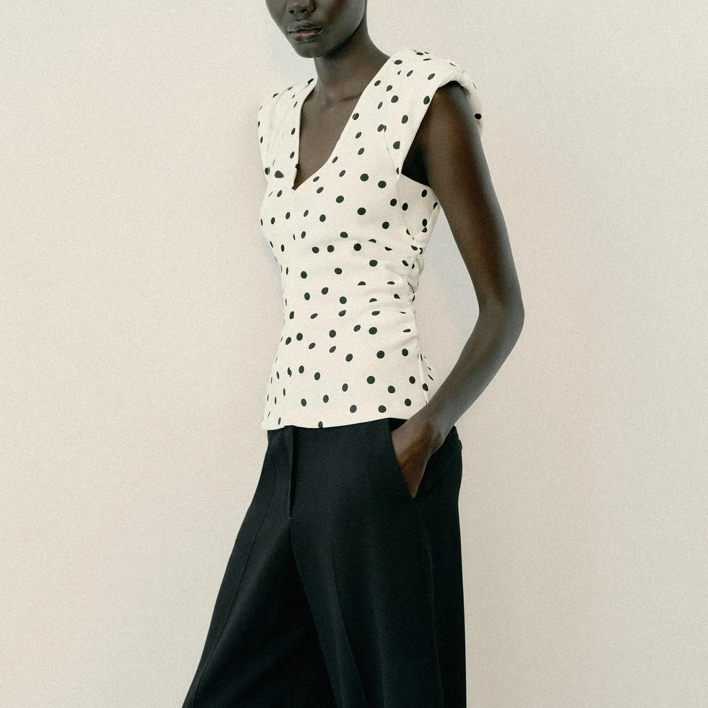 Women's Shoulder Pad Top Sleeveless V-neck Polka Dot Pleated Summer Autumn Fashion Design Casual Wear Regular Length